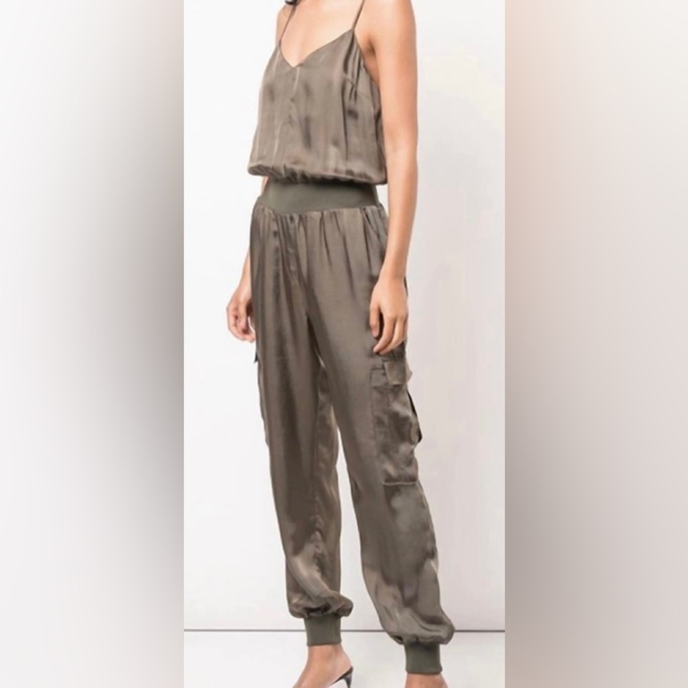 cinq a sept jumpsuit size Medium - Picture 13 of 15
